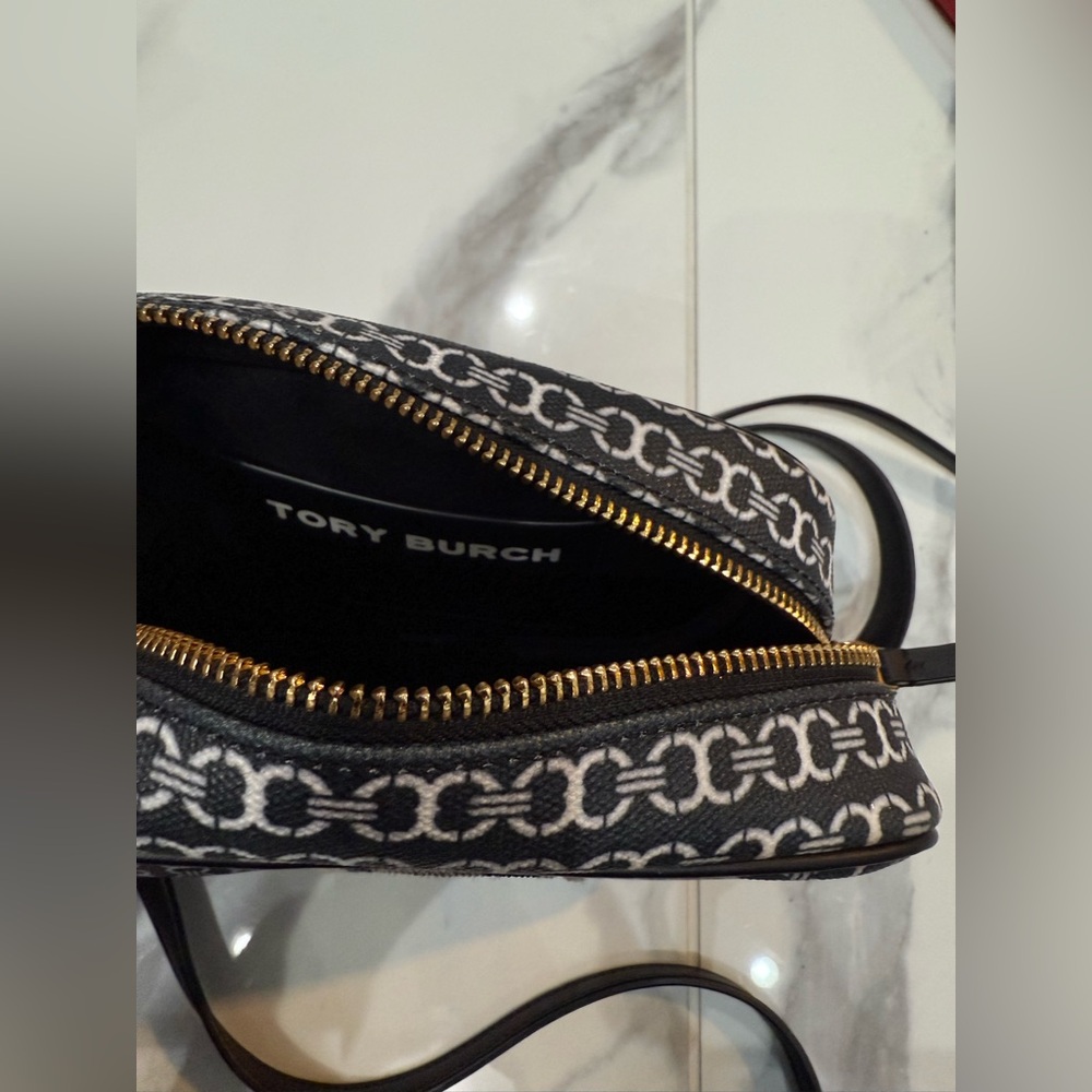Tory Burch Gemini Link Crossbody Black - Picture 2 of 5